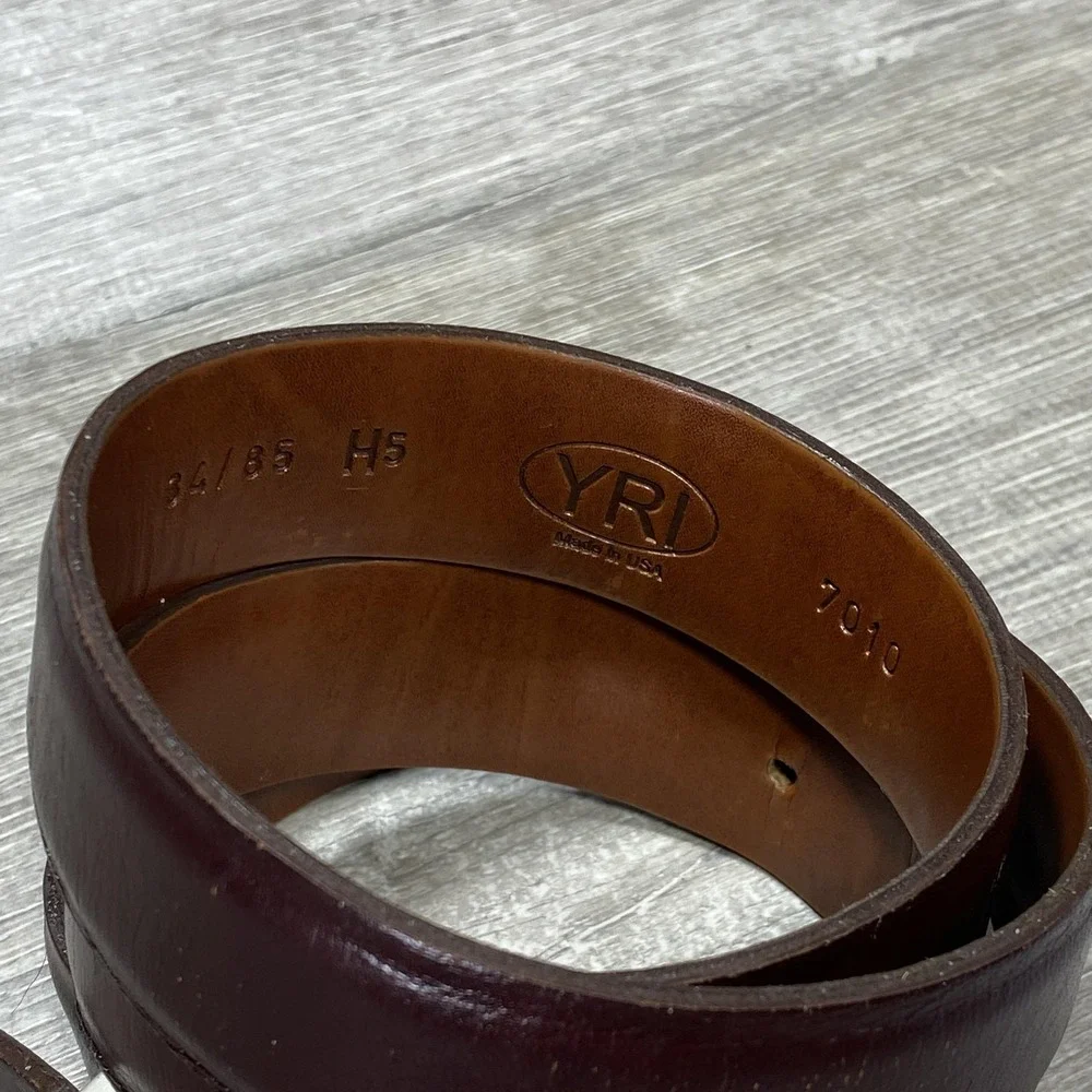 East Lake Golf Club Leather Belt Mens 34‎ Brown Solid Brass Buckle Medallion USA